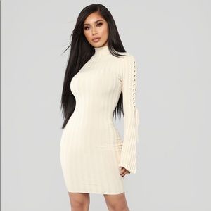 NWT Hot Ivory Dress